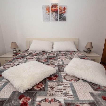 Cave Romane Apartment With Private Pool And Sea View Vinkuran Exterior foto
