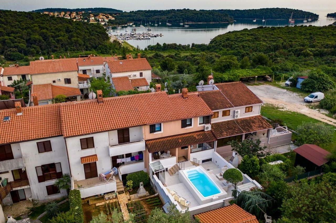 Cave Romane Apartment With Private Pool And Sea View Vinkuran Exterior foto