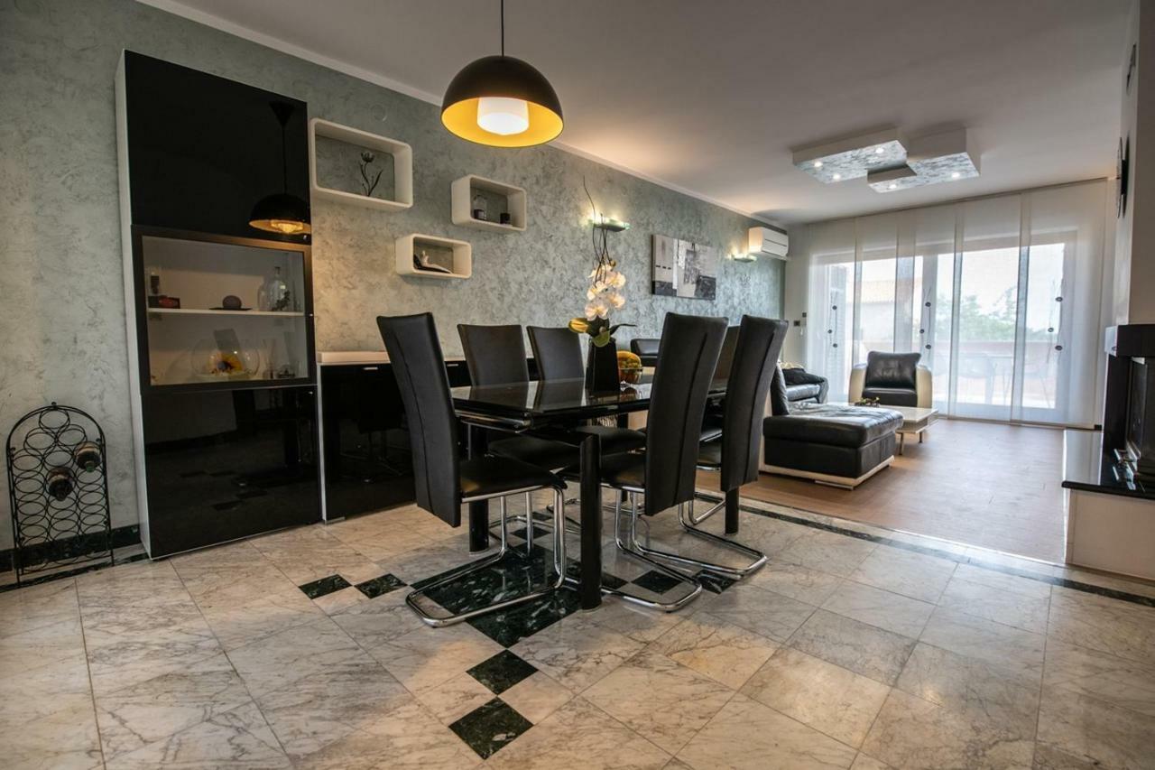 Cave Romane Apartment With Private Pool And Sea View Vinkuran Exterior foto