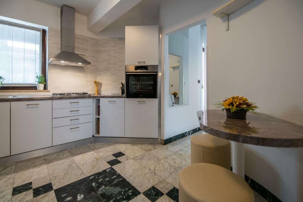 Cave Romane Apartment With Private Pool And Sea View Vinkuran Exterior foto