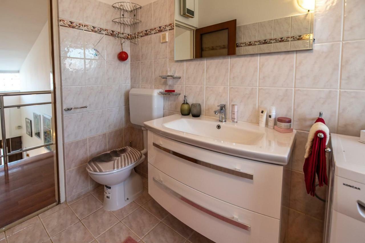 Cave Romane Apartment With Private Pool And Sea View Vinkuran Exterior foto